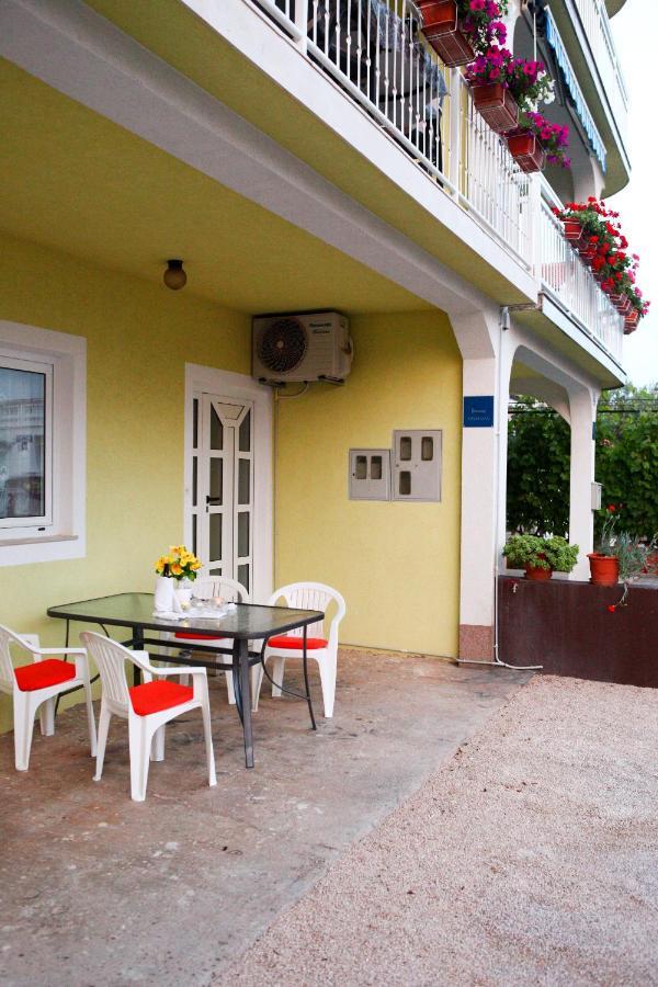 Apartmani Andrej Vodice Exterior foto