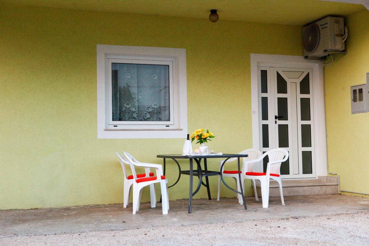 Apartmani Andrej Vodice Exterior foto