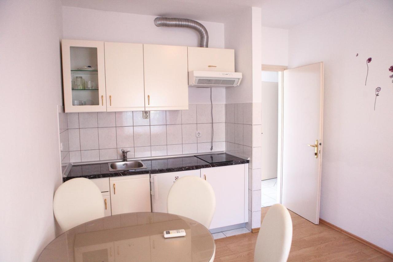 Apartmani Andrej Vodice Exterior foto